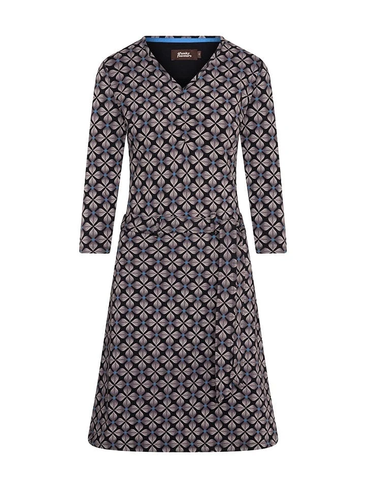 Kleid "All Right, OK, You Win (I'm In Love With You)" In Schwarz/ Bunt 1 Kleid "All Right, OK, You Win (I'm In Love With You)" In Schwarz/ Bunt