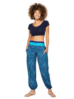 Hose In Blau/ Dunkelblau