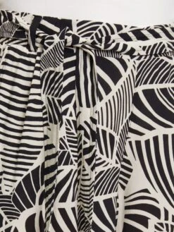 Betty Barclay Shorts In Schwarz/ Beige -Vero Moda Geschaft betty barclay shorts in schwarz beige 5