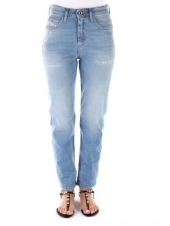 Jeans "Eiselle" - Tapered Fit - In Hellblau