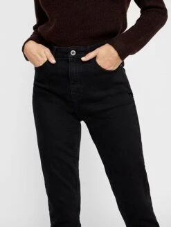 Pieces Jeans "Kesia" - Slim Fit - In Schwarz -Vero Moda Geschaft pieces jeans kesia slim fit in schwarz 4