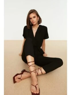 Trendyol Jumpsuit In Schwarz -Vero Moda Geschaft trendyol jumpsuit in schwarz 2