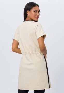 Kleid SUNSET VIBES In Almond 8 Kleid SUNSET VIBES In Almond -Vero Moda Geschaft tuzzi kleid sunset vibes in almond 2