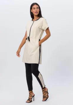 Kleid SUNSET VIBES In Almond -Vero Moda Geschaft tuzzi kleid sunset vibes in almond 3 scaled