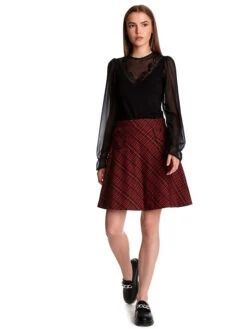 Rock "Gambling Girl" In Rot